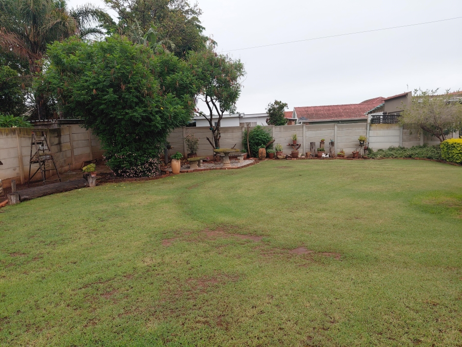 3 Bedroom Property for Sale in Bothasrus Eastern Cape